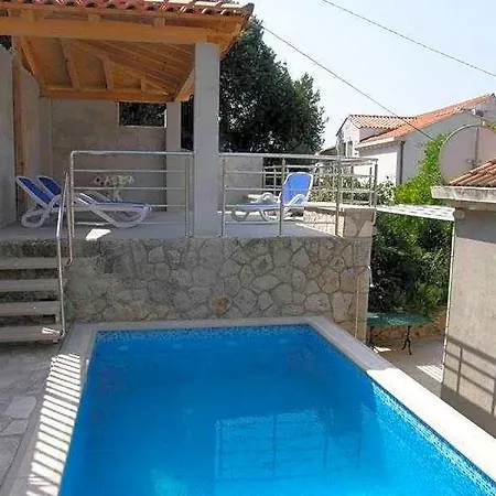 Ivanino 3*